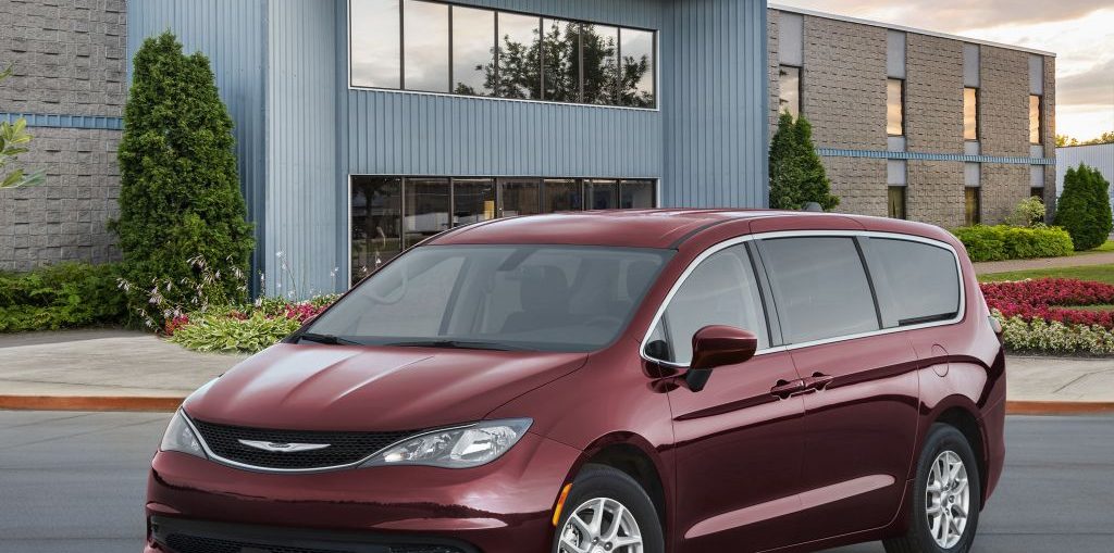 2022 Chrysler Voyager